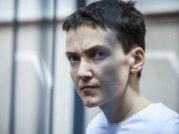 Н.Савченко призвала СМИ спросить о ее освобождении у В.Путина