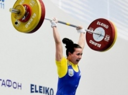 Ю.Паратова завоевала серебро на чемпионате Европы по тяжелой атлетике