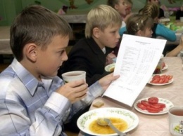 Четвероклассников в Тернопольской области госпитализировали из-за пищевого отравления