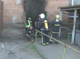 Из-за пожара на предприятии в Харькове эвакуировали 14 незрячих сотрудников