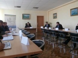 Сенкевич обговорил с портовиками возможность строительства эстакады, соединяющей Корабельный район с Николаевом