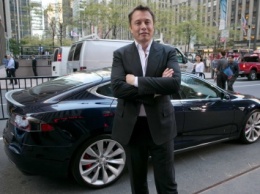 Элон Маск толкает автомобильных гигантов к судьбе Nokia - обзор Quartz