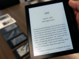 Amazon представила электронную книгу Kindle Oasis