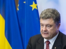 П.Порошенко заявил о безальтернативной необходимости сотрудничества с МВФ