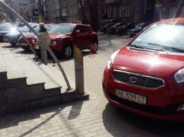 ТОП-5 "гениев" парковки в Днепропетровске (ФОТО)