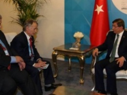 Лидеры крымскотатарского народа встретились с премьером Турции