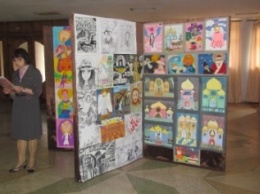 В Краматорске открылась пасхальная выставка детских рисунков