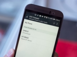 Последние модели HTC One смогут транслировать контент на Apple-устройства