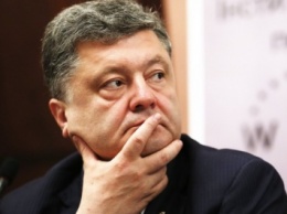 Порошенко просят запретить на Украине обмен рубля