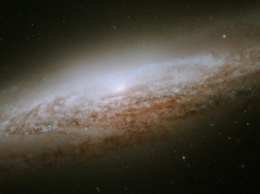 Ученые обнаружили неизвестную гигантскую галактику
