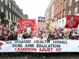 В Лондоне тысячи людей протестовали против политики экономии правительства