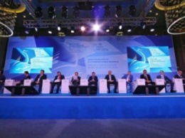 Крым заключил соглашения на 70 млрд рублей на форуме в Ялте