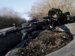 За прошедшие сутки в зоне АТО погиб один украинский военный, еще трое ранены