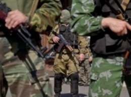 Боевики со стрельбой дерибанят базы отдыха на Азовском море