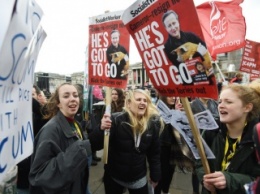 Тысячи британцев вышли на улицы Лондона, чтобы заявить протест против политики экономии