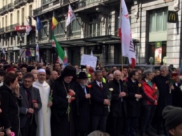 В Брюсселе в тишине проводится марш против террора и ненависти
