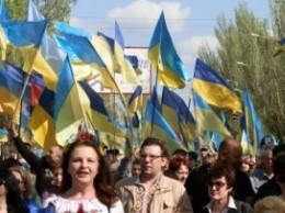 "Краматорск - это Украина": в центре города прошли тысячи патриотов