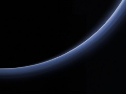 NASA: Гравитационные волны меняют яркость Плутона
