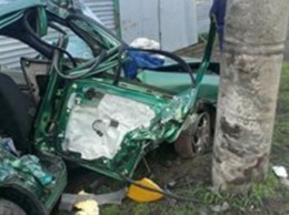Автомобиль врезался в столб в Николаевской области, пострадал ребенок