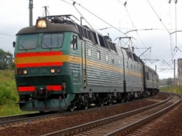 Грузовой поезд сбил человека в Тернополе