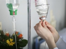 В Киеве двоих подростков госпитализировали с отравлением самогоном, родителям грозит штраф