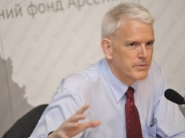 Кремль не намерен способствовать примирению на Донбассе, чтобы давить в дальнейшем на Украину, - экс-посол США