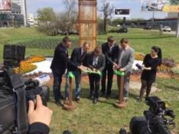 В Киеве открыли цветочную копию Биг-Бена