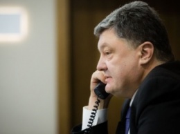 П.Порошенко позвонил Путину для ускорения освобождения Н.Савченко