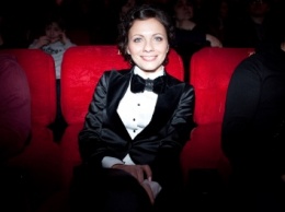 Сегодня известная комедийная артистка Наталья Еприкян отмечает 38-летие