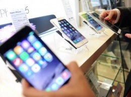 Продажи iPhone упали на 43,8% в первом квартале