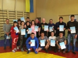 Спортсмены со Славянска достойно выступили на чемпионате Донецкой области по вольной борьбе