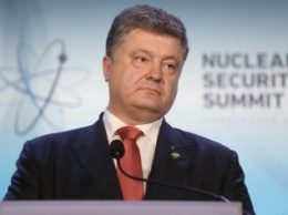 Порошенко заявил, что Россия "перешла грань", запретив в Крыму Меджлис