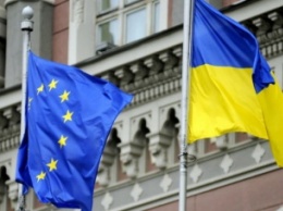 Еврокомиссия предлагает отменить визы для украинцев