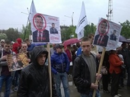 Запорожцы вышли на очередной митинг против "донецких смотрящих"