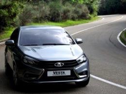 В мае 2016 года "АвтоВАЗ" поднимет цены на Lada Vesta, Xray и Priora