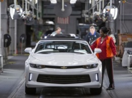 Мировые продажи GM сократились на 2,5%