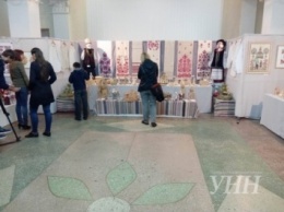 Открылась всеукраинская выставка к Пасхе в Днепропетровске