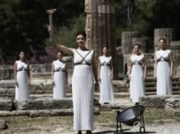 У Греции запалили олимпийский огонь (ФОТО, ВИДЕО)