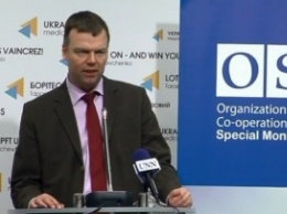 Миссия ОБСЕ насчитывает 699 наблюдателей, из них 579 работают на Донбассе, - Хуг