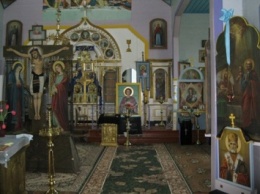 Иконы стоимостью около 100 тыс. грн похитили из церкви в Хмельницкой области