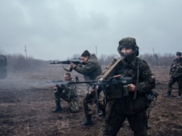 За прошедшие сутки боевики проявляли активность возле Станицы Луганской - АП