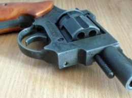 Полиция задержала нелегального оружейника, продавашего боевые револьверы