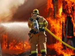 Пожарные потушили загоревшийся дом в центре Астрахани