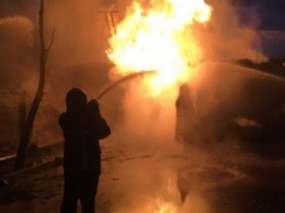 В Харьковской области загорелся гараж с 10 тоннами горючего