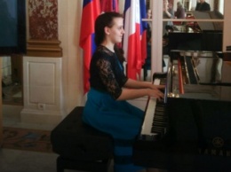 Четырнадцатилетняя пианистка из Уфы покорила Париж