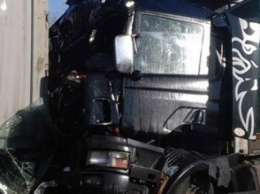 В серьезном ДТП на Николаевщине столкнулись два грузовика