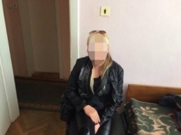 Неплохо устроилась: переселенку с Донбасса "застукали" на сводничестве в Закарпатье (ФОТО)