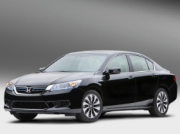 Honda презентовала обновленный гибридный седан Accord Hybrid