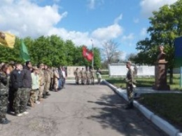 Школьники побывали в гостях у николаевских десантников