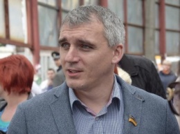 Николаевские "опозиционеры" стали на защиту бордов депутата Дюмина
